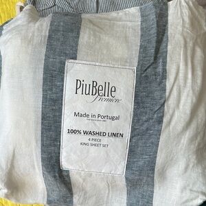 PiuBelle Linen King Sheet Set Striped Blue and White
NEW NEVER USED